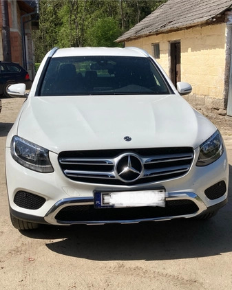 Mercedes-Benz GLC cena 139000 przebieg: 77000, rok produkcji 2019 z Staszów małe 67